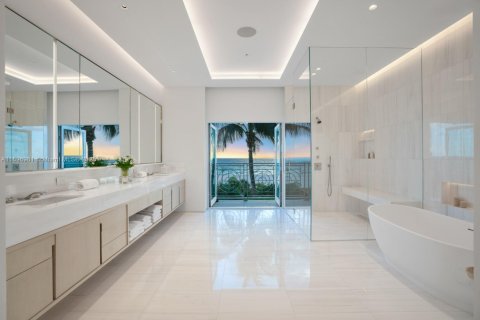 Copropriété à vendre à Miami Beach, Floride: 4 chambres, 528.15 m2 № 1935701 - photo 28