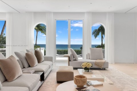 Copropriété à vendre à Miami Beach, Floride: 4 chambres, 528.15 m2 № 1935701 - photo 2