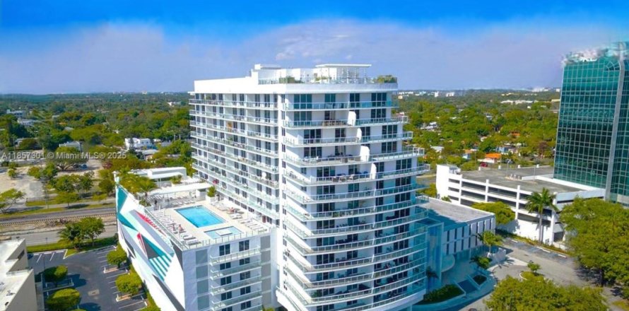 Кондоминиум с 1 спальней в Майами, Флорида № 2054492