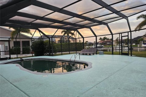 House in Punta Gorda, Florida 3 bedrooms, 160.81 sq.m. № 2427557 - photo 26