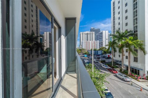 Condominio en venta en Miami, Florida, 37.63 m2 № 1985372 - foto 7