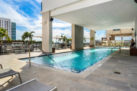 Condominio en venta en Miami, Florida, 37.63 m2 № 1985372 - foto 16