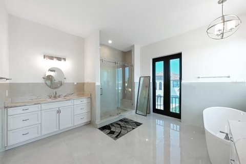 House in Madeira Beach, Florida 5 bedrooms, 363.53 sq.m. № 1608659 - photo 17