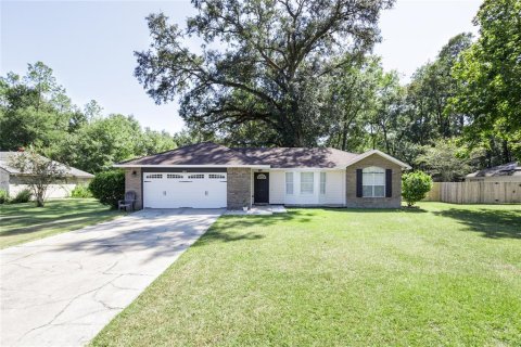 House in Alachua, Florida 4 bedrooms, 140.56 sq.m. № 1898971 - photo 2