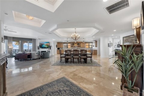 Condo in Redington Beach, Florida, 3 bedrooms  № 1723693 - photo 4