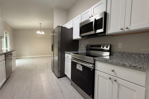 House in Ocala, Florida 3 bedrooms, 114.46 sq.m. № 2400309 - photo 5