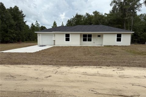 House in Ocala, Florida 3 bedrooms, 114.46 sq.m. № 2400309