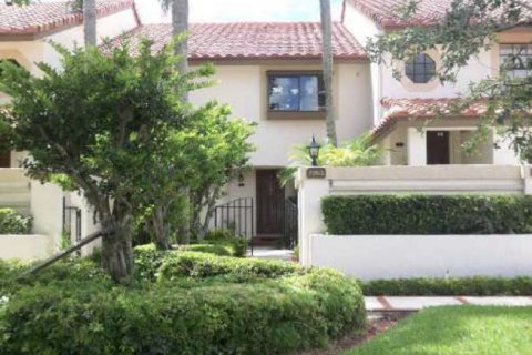 Condominio en alquiler en Boca Raton, Florida, 2 dormitorios, 120.77 m2 № 1223190 - foto 1