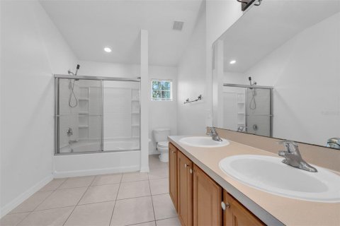 Condominio en venta en Apopka, Florida, 3 dormitorios, 185.62 m2 № 2223176 - foto 25