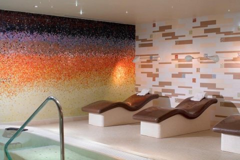 Condo in Miami Beach, Florida, 2 bedrooms № 1924970 - photo 25