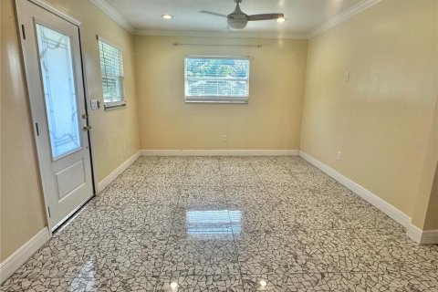 Apartamento en alquiler en Tampa, Florida, 1 dormitorio, 65.03 m2 № 1737157 - foto 5