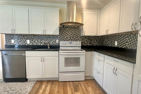 Apartamento en alquiler en Tampa, Florida, 1 dormitorio, 65.03 m2 № 1737157 - foto 10