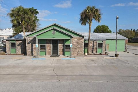 Commercial property in Okeechobee, Florida 629.6 sq.m. № 1625434 - photo 1