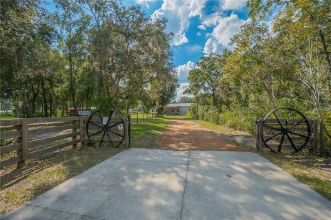 Villa ou maison à vendre à Inverness, Floride: 5 chambres, 312.15 m2 № 2403343 - photo 2