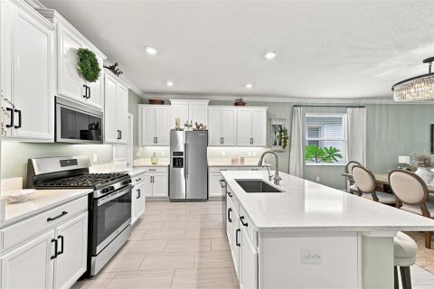 Villa ou maison à vendre à Wimauma, Floride: 3 chambres, 197.7 m2 № 2289476 - photo 10