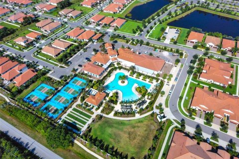 Villa ou maison à vendre à Wimauma, Floride: 3 chambres, 197.7 m2 № 2289476 - photo 2