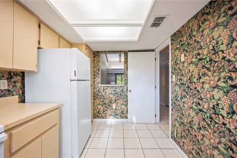 Condo in Mulberry, Florida, 2 bedrooms  № 1885667 - photo 13