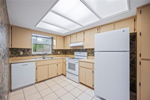 Condo in Mulberry, Florida, 2 bedrooms  № 1885667 - photo 11