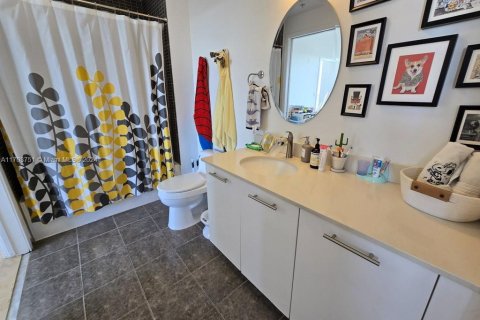 Condominio en venta en Miami, Florida, 2 dormitorios, 115.38 m2 № 1864440 - foto 16
