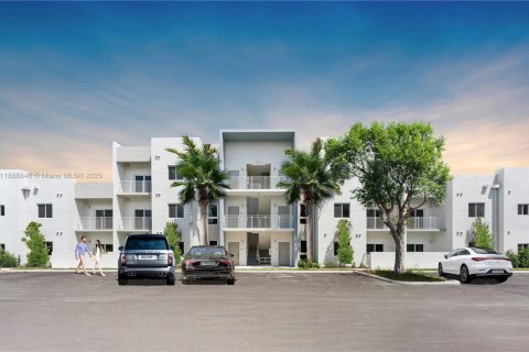 Condo in Dania Beach, Florida, 2 bedrooms  № 1941032 - photo 2