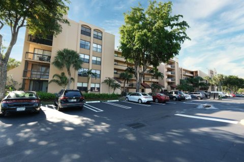 Condo in Delray Beach, Florida, 2 bedrooms № 2247899 - photo 28