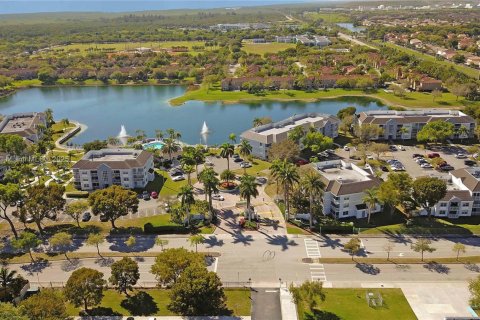 Condo in Cutler Bay, Florida, 2 bedrooms  № 1500867 - photo 2