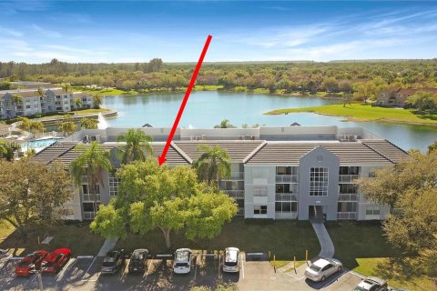 Condo in Cutler Bay, Florida, 2 bedrooms  № 1500867 - photo 1