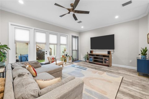 Touwnhouse à vendre à Tampa, Floride: 4 chambres, 268.77 m2 № 2347824 - photo 11