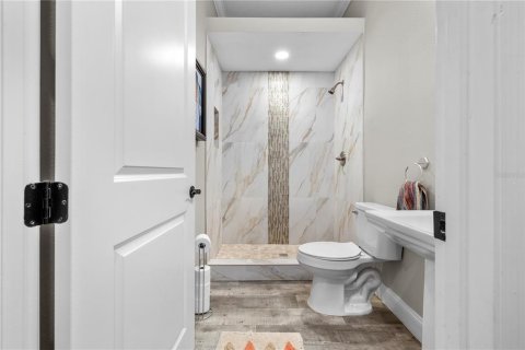 Touwnhouse à vendre à Tampa, Floride: 4 chambres, 268.77 m2 № 2347824 - photo 19