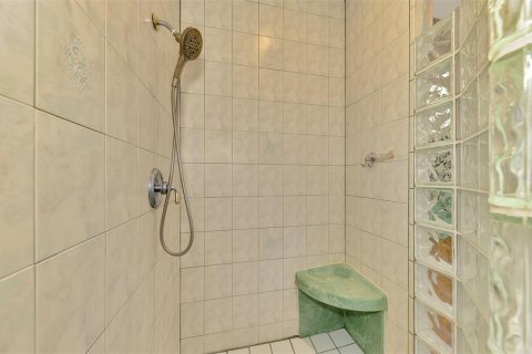 House in Sarasota, Florida 2 bedrooms, 153.2 sq.m. № 1547056 - photo 29