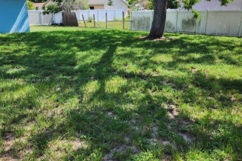 House in Orlando, Florida 3 bedrooms, 135.17 sq.m. № 1891637 - photo 2