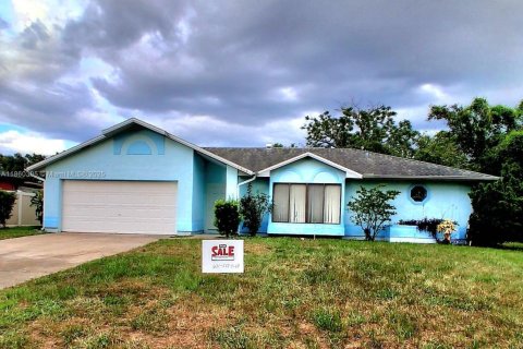 House in Orlando, Florida 3 bedrooms, 135.17 sq.m. № 1891637 - photo 1