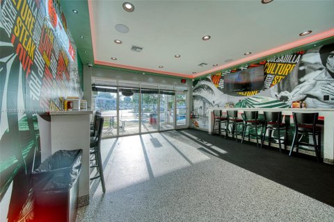 Propiedad comercial en venta en Cutler Bay, Florida № 1748378 - foto 4