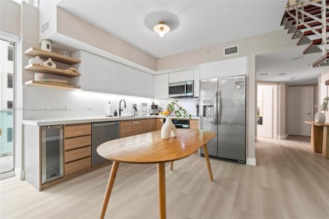 Condominio en venta en Miami, Florida, 2 dormitorios, 117.71 m2 № 1817088 - foto 21