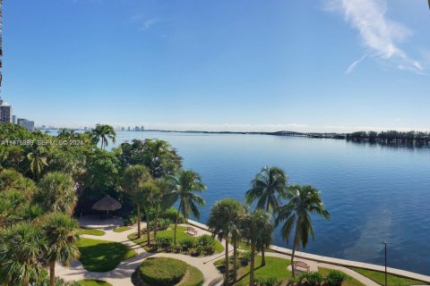Снять в аренду кондоминиум в Майами, Флорида 1 спальня, 93м2, № 2042865 - фото 3