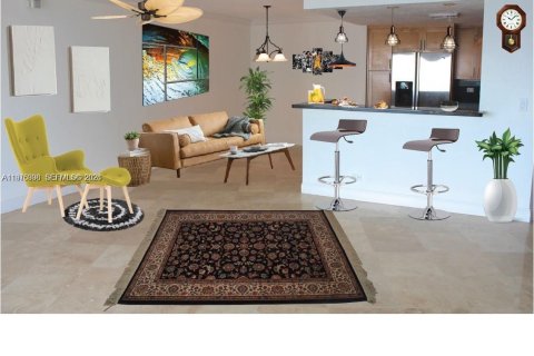 Снять в аренду кондоминиум в Майами, Флорида 1 спальня, 93м2, № 2042865 - фото 5