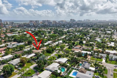 Casa en venta en Pompano Beach, Florida, 4 dormitorios, 252.42 m2 № 2250356 - foto 12