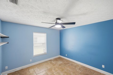 Villa ou maison à vendre à Port St. Lucie, Floride: 3 chambres, 175.21 m2 № 2295502 - photo 22