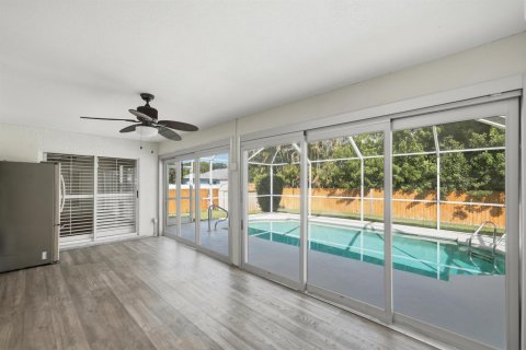 Villa ou maison à vendre à Port St. Lucie, Floride: 3 chambres, 175.21 m2 № 2295502 - photo 30