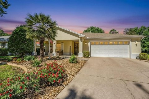 Casa en Ocala, Florida 3 dormitorios, 172.24 m2 № 2132813