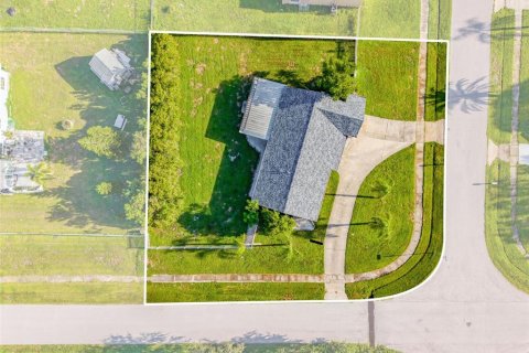 House in North Port, Florida 3 bedrooms, 124.77 sq.m. № 2303268 - photo 28