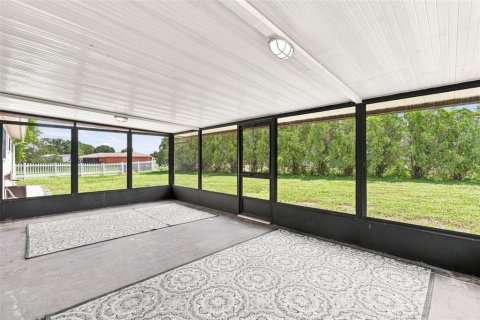 House in North Port, Florida 3 bedrooms, 124.77 sq.m. № 2303268 - photo 26
