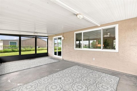 House in North Port, Florida 3 bedrooms, 124.77 sq.m. № 2303268 - photo 27