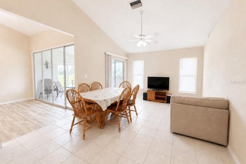 Villa ou maison à vendre à Punta Gorda, Floride: 3 chambres, 182.65 m2 № 2272859 - photo 10