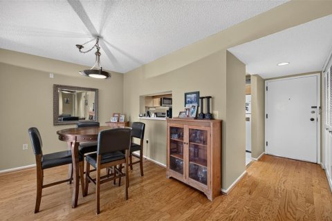 Condo in Winter Park, Florida, 3 bedrooms № 2372981 - photo 10