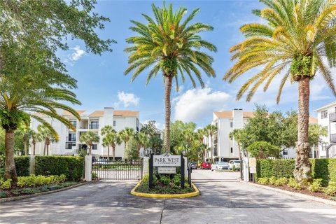 Condo in Winter Park, Florida, 3 bedrooms  № 2372981