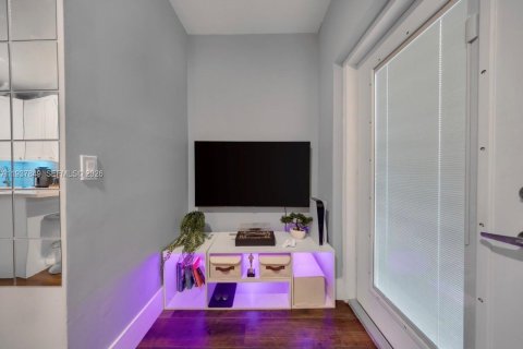 Villa ou maison à vendre à Miami, Floride: 4 chambres, 223.89 m2 № 1995702 - photo 29