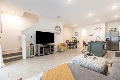 Townhouse in Wimauma, Florida 3 bedrooms, 157.47 sq.m. № 1773750 - photo 10