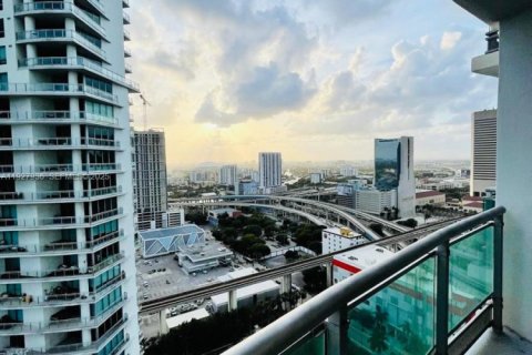 Condominio en alquiler en Miami, Florida, 2 dormitorios, 86.86 m2 № 1988158 - foto 15