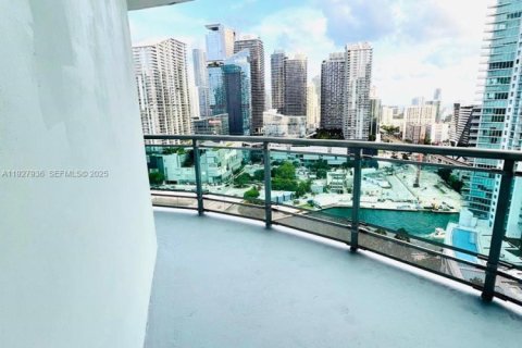 Condominio en alquiler en Miami, Florida, 2 dormitorios, 86.86 m2 № 1988158 - foto 20